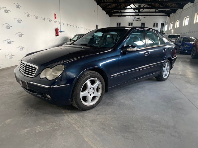 MERCEDES-BENZ C270 CDI AVANTGARDE foto 2