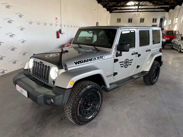 Jeep Wrangler 5 puertas Sáhara 2.8 CRD foto 2