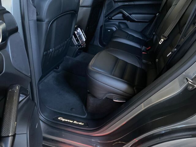 Porsche Cayenne Turbo foto 19