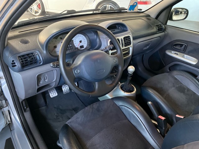 Renault Clio V6 fase 1 foto 11
