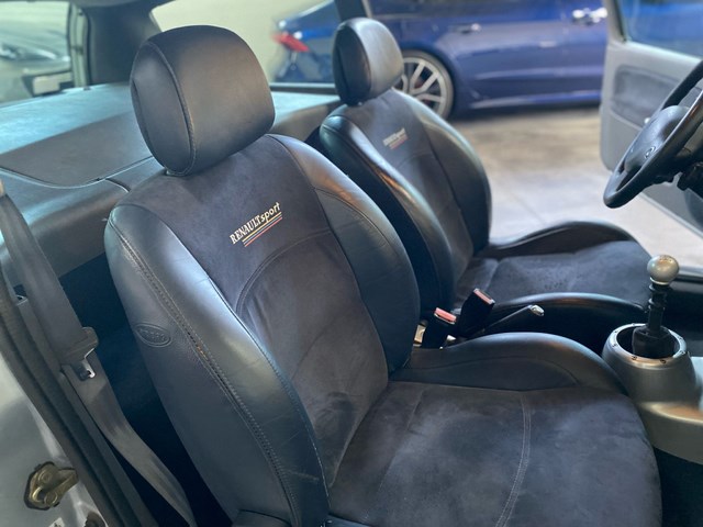 Renault Clio V6 fase 1 foto 14