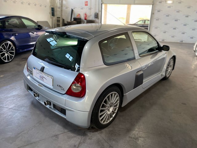 Renault Clio V6 fase 1 foto 4