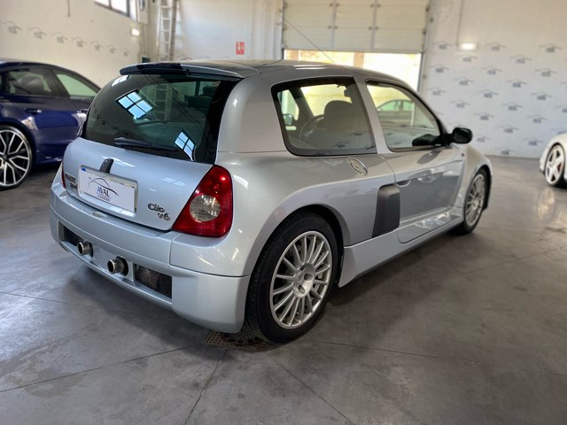 Renault Clio V6 fase 1 foto 5