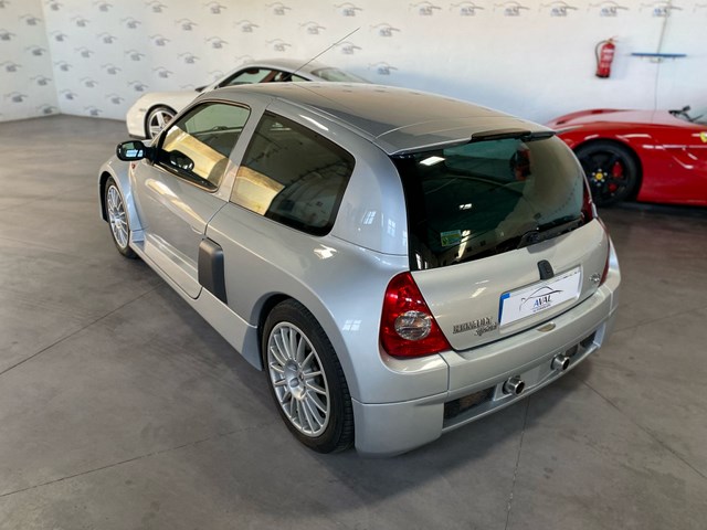 Renault Clio V6 fase 1 foto 8