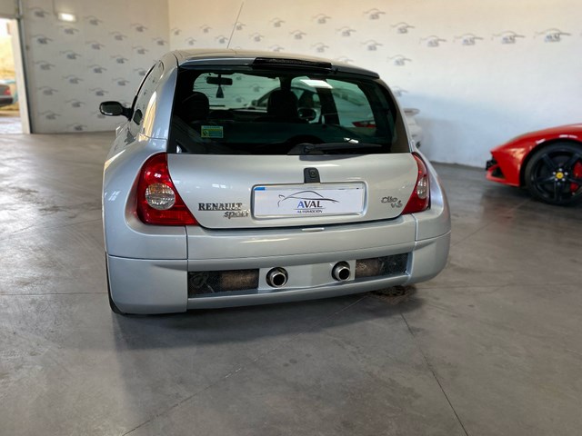 Renault Clio V6 fase 1 foto 9