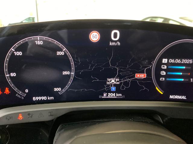 Porsche Taycan 4 cross turismo foto 15