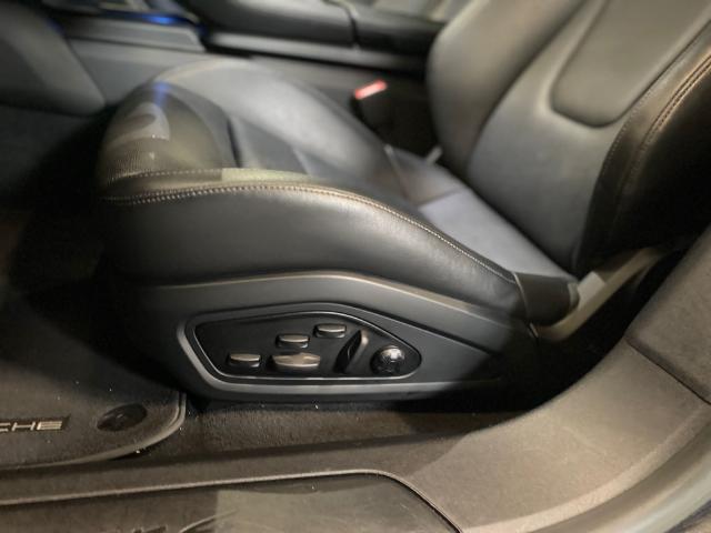 Porsche Taycan 4 cross turismo foto 17