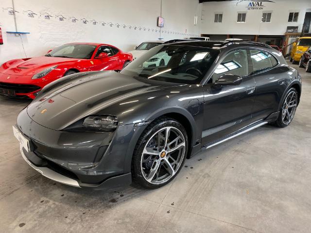 Porsche Taycan 4 cross turismo foto 2