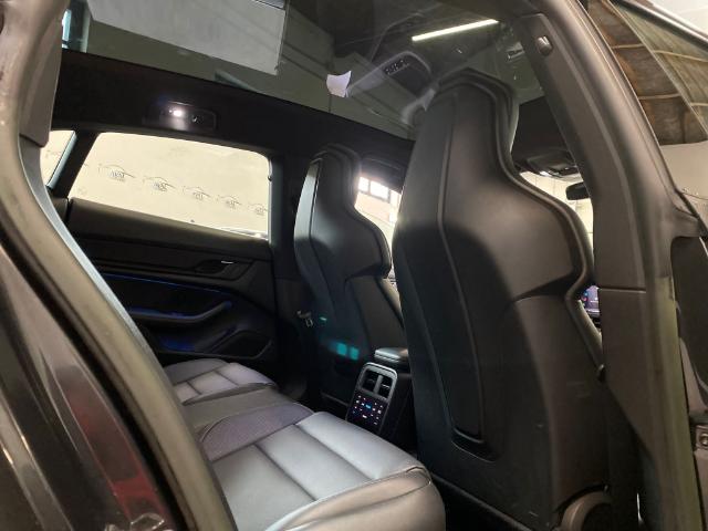 Porsche Taycan 4 cross turismo foto 22