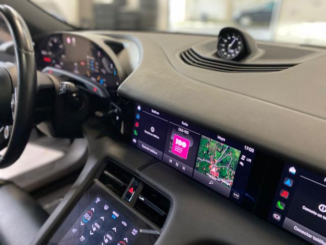 Porsche Taycan 4 cross turismo foto 25