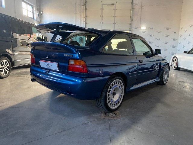 Ford Escort RS Cosworth foto 6