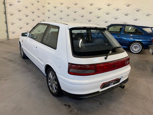 Mazda 323 GT-R foto 5