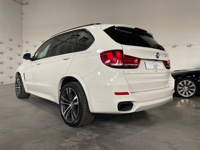 BMW X5 M50D foto 7